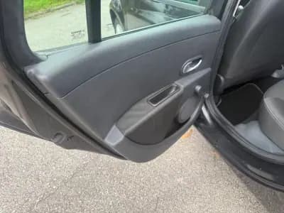 Sell Renault Clio Break 2009 - 5450 EUR, 202000 km - AUTO.MOTO.pt