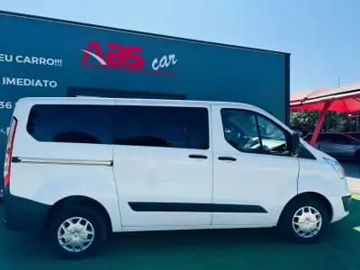 Vendo Ford Transit Custom 2016 - 24500 EUR, 217344 km - AUTO.MOTO.pt