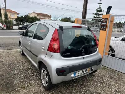 Vendo Peugeot 107 2010 - 4950 EUR, 135993 km - AUTO.MOTO.pt