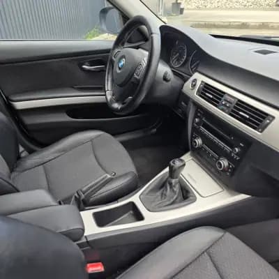 Vendo BMW 320 2010 - 12950 EUR, 136099 km - AUTO.MOTO.pt