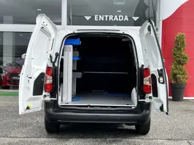 Vendo Peugeot Partner 1.5 BlueHDi Pro Standard 2021 - 14900 EUR, 62468 km - AUTO.MOTO.pt