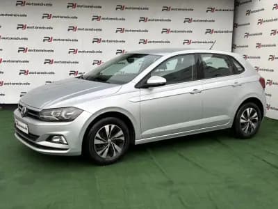 Vendo Volkswagen Polo 2018 - 12990 EUR, 69000 km - AUTO.MOTO.pt
