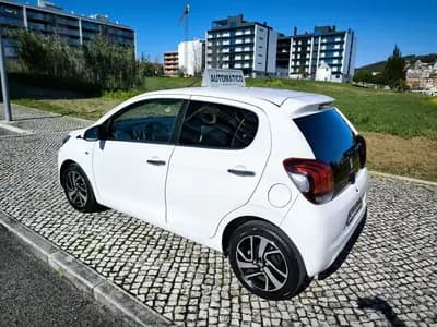 Vendo Peugeot 108 2018 - 9999 EUR, 180453 km - AUTO.MOTO.pt
