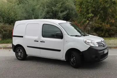 Vendo Renault Kangoo 2019 - 11900 EUR, 135000 km - AUTO.MOTO.pt