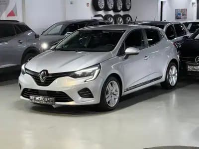 Vendo Renault Clio 2021 - 12990 EUR, 80000 km - AUTO.MOTO.pt