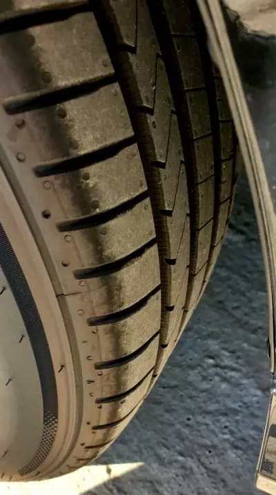 Sell BMW 318 2012 - 11490 EUR, 222729 km - AUTO.MOTO.pt