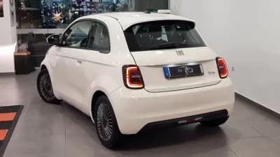 Sell Fiat 500e 2022 - 17500 EUR, 108174 km - AUTO.MOTO.pt