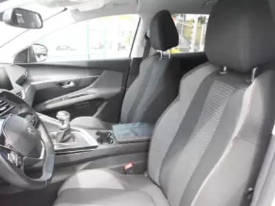 Sell Peugeot 3008 2018 - 19500 EUR, 160386 km - AUTO.MOTO.pt