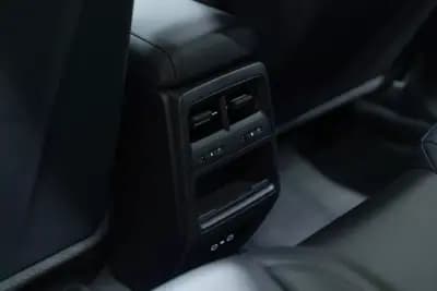 Sell Porsche Macan 2024 - 87950 EUR, 16000 km - AUTO.MOTO.pt