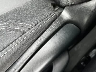 Sell Toyota Yaris 2017 - 11990 EUR, 110000 km - AUTO.MOTO.pt