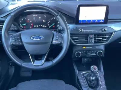 Sell Ford Focus 2020 - 17750 EUR, 84000 km - AUTO.MOTO.pt