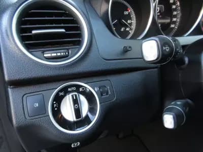 Vendo Mercedes-Benz C 180 2012 - 13490 EUR, 240000 km - AUTO.MOTO.pt