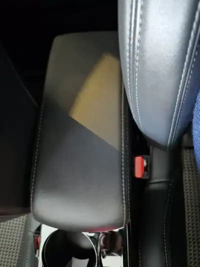 Sell Peugeot e-208 2021 - 18496 EUR, 33131 km - AUTO.MOTO.pt