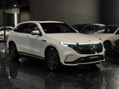 Vendo Mercedes-Benz EQC 2023 - 44990 EUR, 60200 km - AUTO.MOTO.pt
