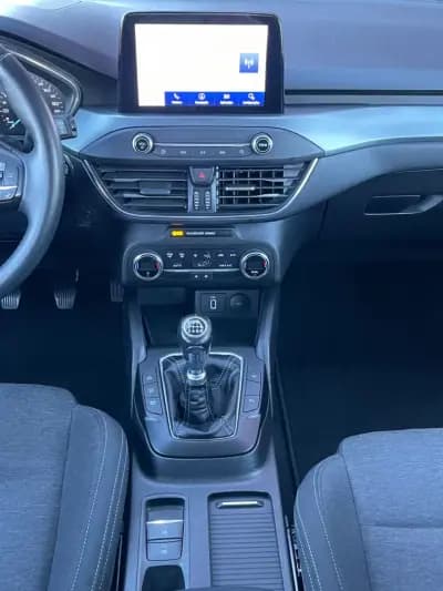 Sell Ford Focus 2020 - 17750 EUR, 84000 km - AUTO.MOTO.pt