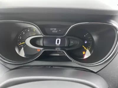 Vendo Renault Captur 2015 - 11900 EUR, 133000 km - AUTO.MOTO.pt