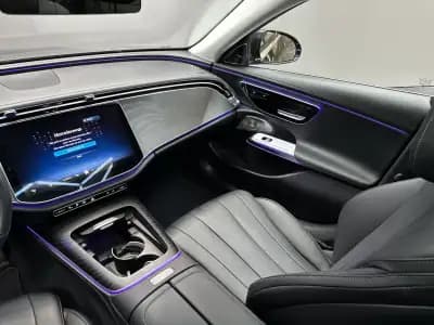 Vendo Mercedes-Benz E 300 2024 - 61500 EUR, 63000 km - AUTO.MOTO.pt