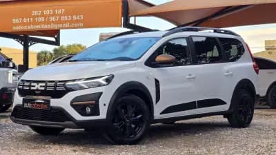 Sell Dacia Jogger 2024 - 17750 EUR, 57600 km - AUTO.MOTO.pt