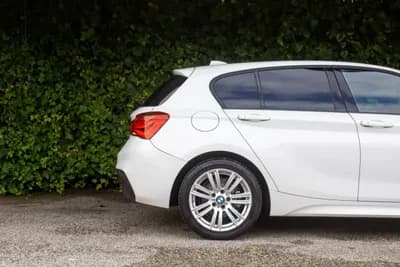 Vendo BMW 116 2016 - 17900 EUR, 142049 km - AUTO.MOTO.pt