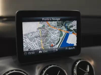 Sell Mercedes-Benz GLA 180 2016 - 23990 EUR, 126000 km - AUTO.MOTO.pt