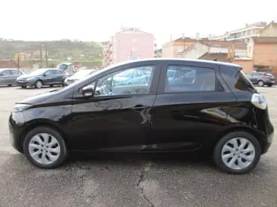 Sell Renault Zoe 2015 - 7900 EUR, 129000 km - AUTO.MOTO.pt