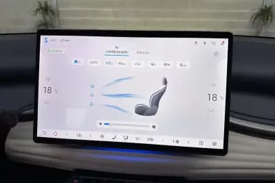 Vendo BYD Atto 3 2023 - 26450 EUR, 23501 km - AUTO.MOTO.pt