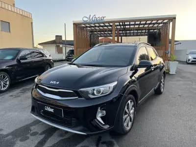 Sell Kia Stonic 2022 - 13750 EUR, 93000 km - AUTO.MOTO.pt