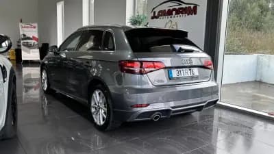 Vendo Audi A3 Sportback 2017 - 18999 EUR, 165021 km - AUTO.MOTO.pt