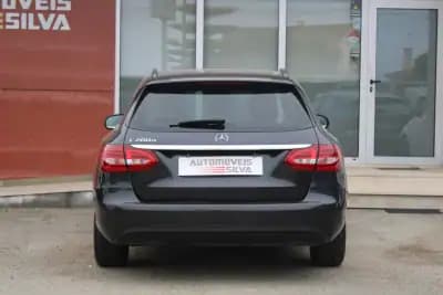 Vendo Mercedes-Benz C 200 2020 - 22990 EUR, 173000 km - AUTO.MOTO.pt
