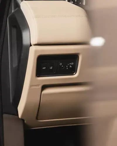 Vendo Land Rover Range Rover Evoque 2016 - 20950 EUR, 148000 km - AUTO.MOTO.pt