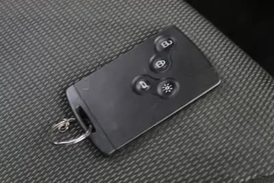 Sell Renault Clio 2014 - 7450 EUR, 229000 km - AUTO.MOTO.pt