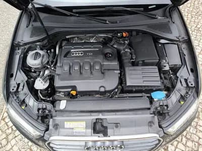 Vendo Audi A3 Sportback 2013 - 14950 EUR, 255105 km - AUTO.MOTO.pt