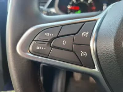 Vendo Renault Clio 2023 - 19990 EUR, 21500 km - AUTO.MOTO.pt