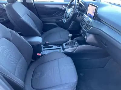 Sell Ford Focus 2020 - 17750 EUR, 84000 km - AUTO.MOTO.pt