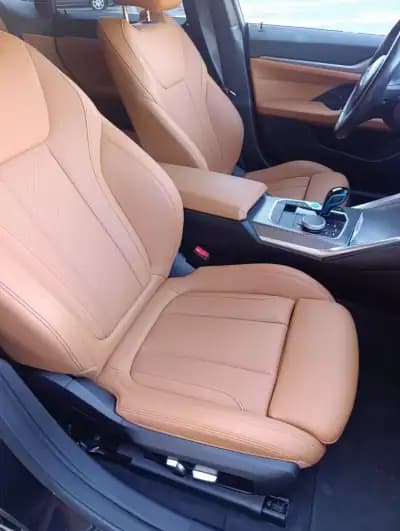 Vendo BMW i4 2023 - 49900 EUR, 56000 km - AUTO.MOTO.pt