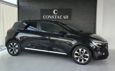 Sell Renault Clio 2023 - 15950 EUR, 58110 km - AUTO.MOTO.pt
