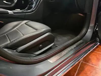 Vendo Mercedes-Benz C 300 2020 - 30980 EUR, 98799 km - AUTO.MOTO.pt