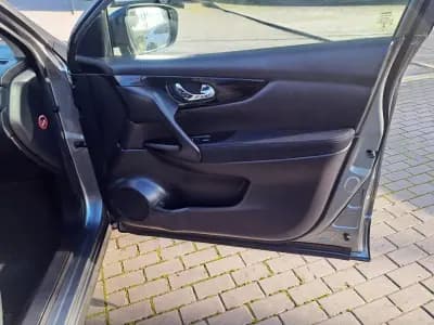 Vendo Nissan Qashqai 2014 - 13700 EUR, 150000 km - AUTO.MOTO.pt