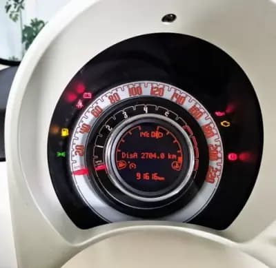 Vendo Fiat 500C 2018 - 11750 EUR, 91478 km - AUTO.MOTO.pt