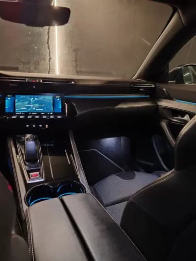 Vendo Peugeot 508 2021 - 24750 EUR, 79874 km - AUTO.MOTO.pt