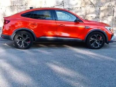 Vendo Renault Arkana 2022 - 24900 EUR, 34000 km - AUTO.MOTO.pt