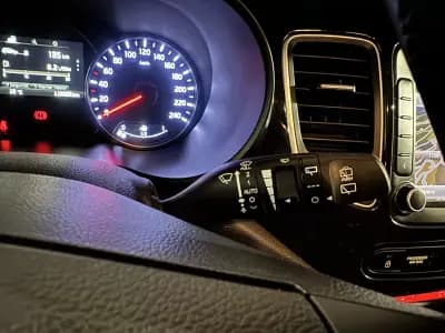 Sell Kia Carens 2016 - 16500 EUR, 115211 km - AUTO.MOTO.pt