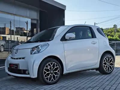 Vendo Toyota iQ 2011 - 10500 EUR, 110000 km - AUTO.MOTO.pt