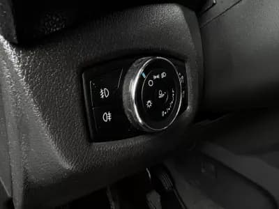 Vendo Ford Tourneo Connect 2015 - 12990 EUR, 204400 km - AUTO.MOTO.pt