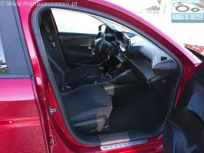 Vendo Peugeot 208 2021 - 14500 EUR, 40000 km - AUTO.MOTO.pt