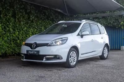 Vendo Renault Grand Scénic 2015 - 12900 EUR, 119300 km - AUTO.MOTO.pt
