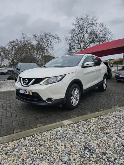 Sell Nissan Qashqai 2015 - 14900 EUR, 183000 km - AUTO.MOTO.pt