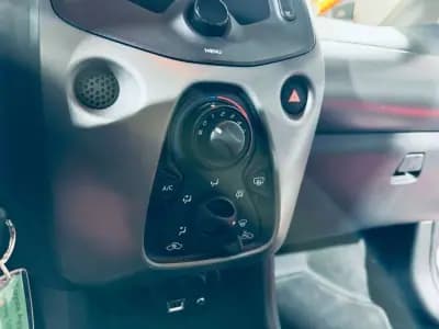 Vendo Toyota Aygo 2020 - 11750 EUR, 134443 km - AUTO.MOTO.pt