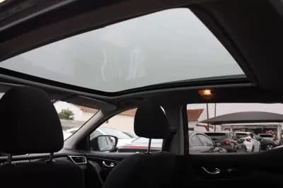 Vendo Nissan Qashqai 2016 - 15750 EUR, 179000 km - AUTO.MOTO.pt