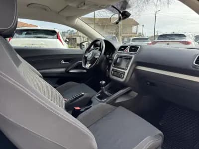 Vendo Volkswagen Scirocco 2010 - 10900 EUR, 189000 km - AUTO.MOTO.pt